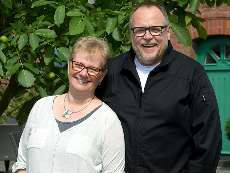 Seit über 30 Jahren sind Ihre Gastgeber: Petra und Ingo Hopmann